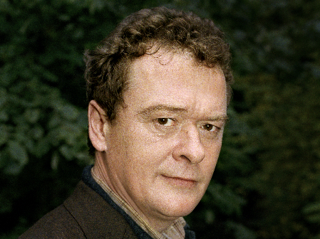 portrait photo of Günther Förg